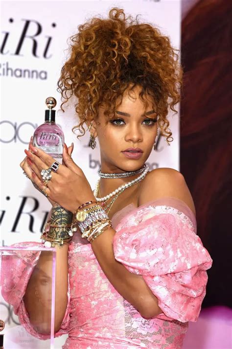 rihanna smells like heaven